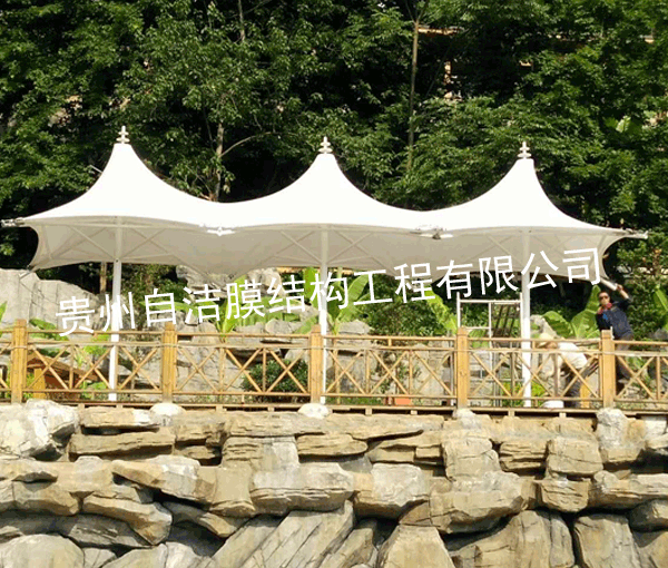 黔贵六广温泉旅游景观